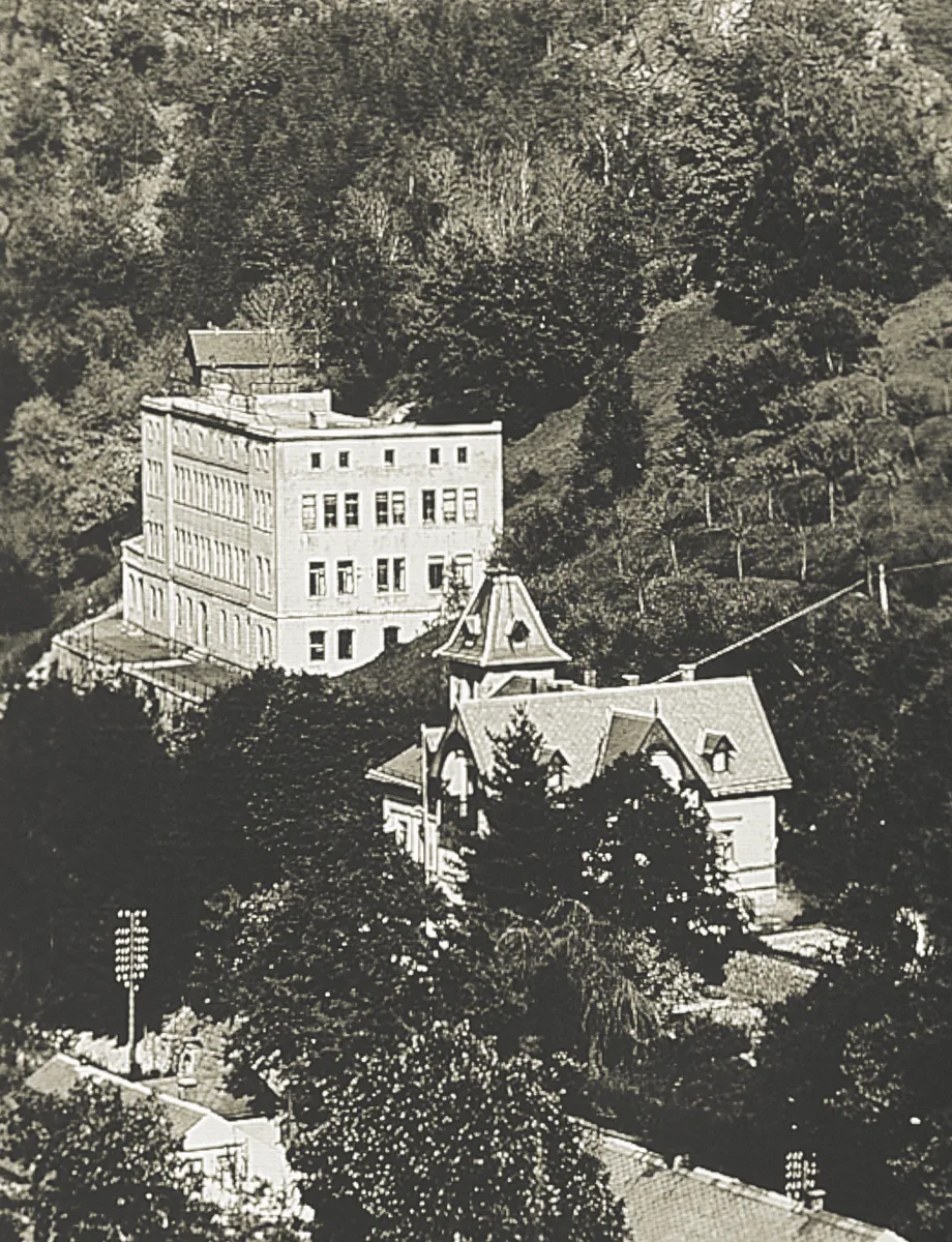 グラスヒュッテの旧UFAG建物