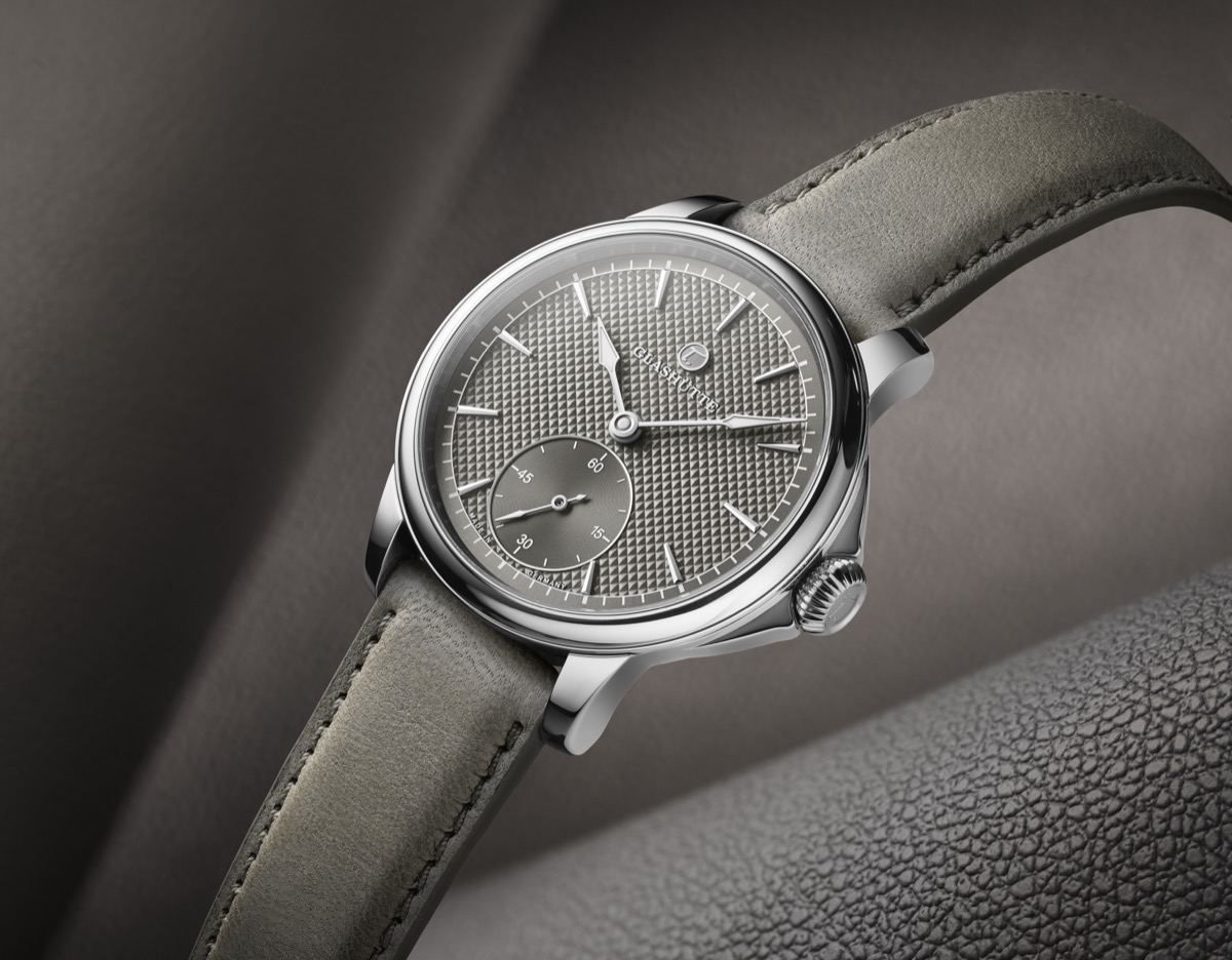 Patria Titan：新材质中的传承