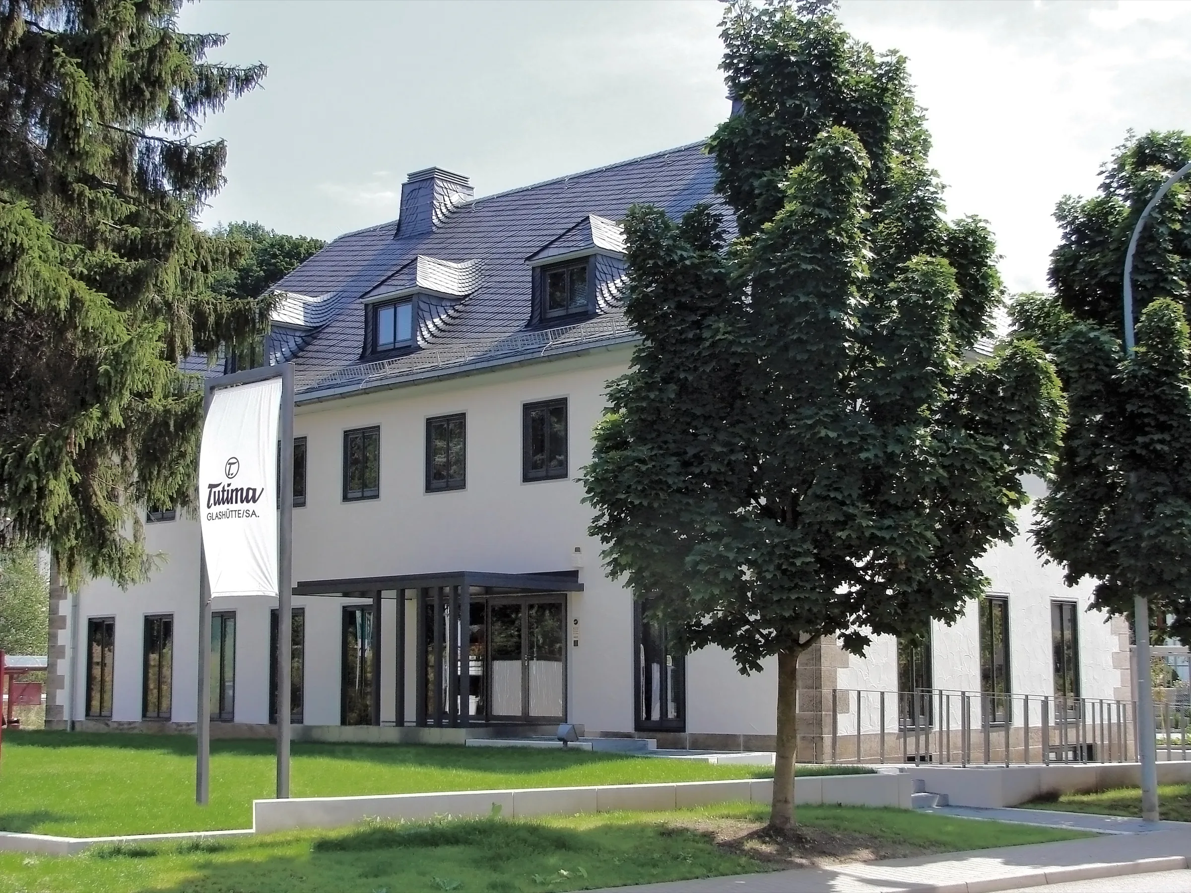 Tutima Manufacture Glashütte — the building on Altenberger Straße that Dieter Delecate bought in 2005