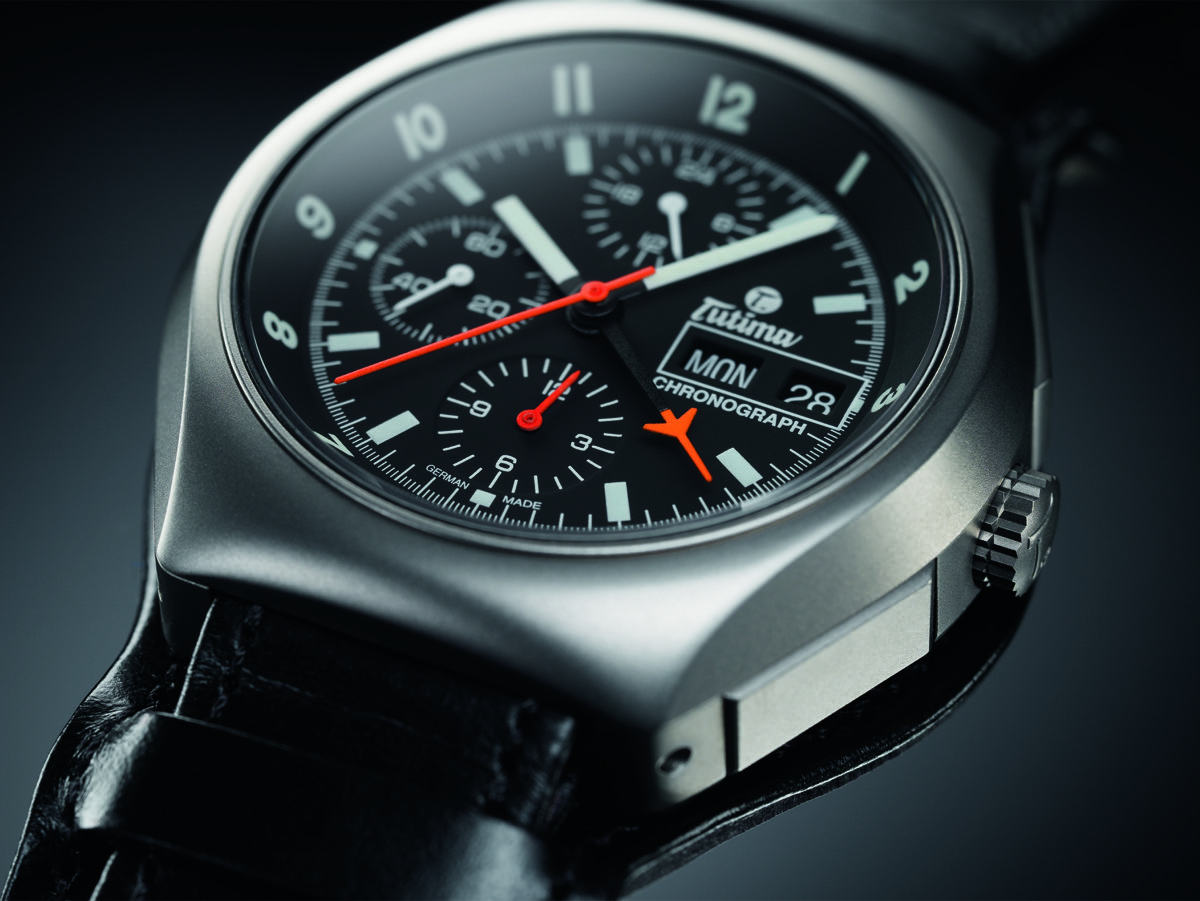 Military NATO Chronograph T 760-52 — detail